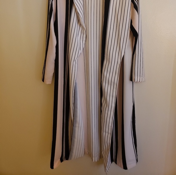 Duster - Picture 2 of 2